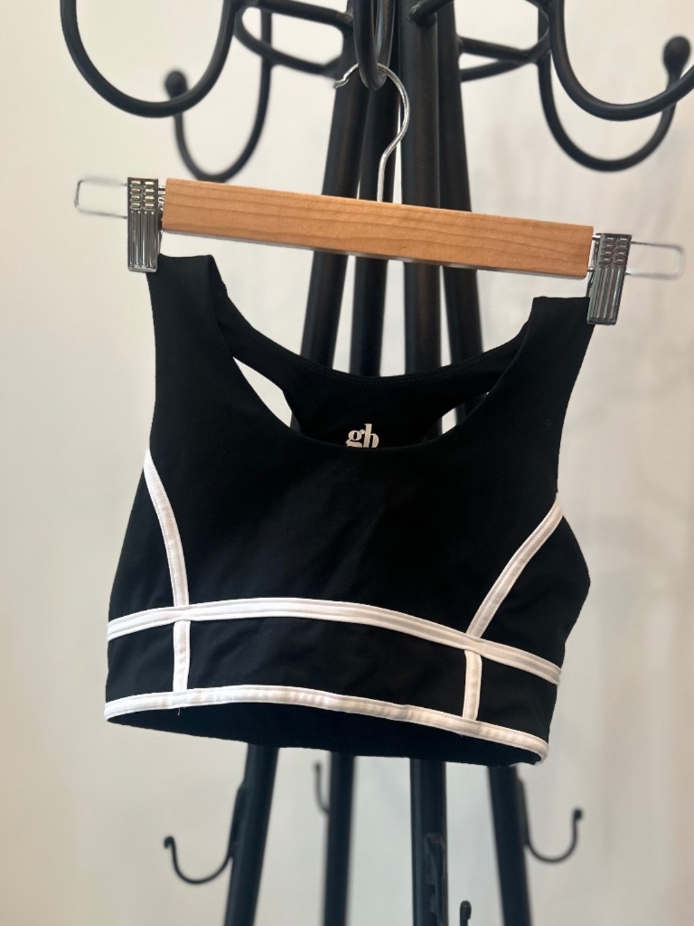 GB Girls Black & White Contrast Trim Sports Bra Crop Top Size L